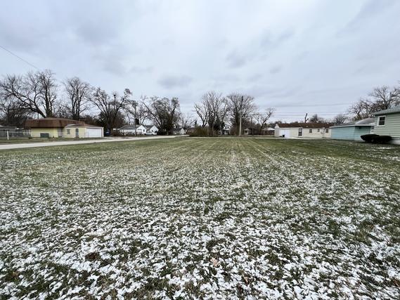 15203 Lincoln Ave., Harvey, IL 60426