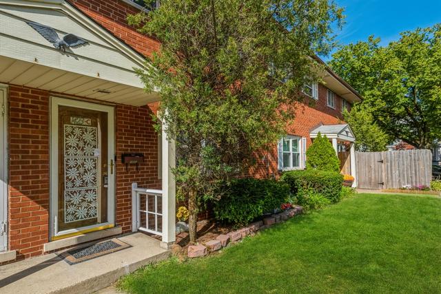 1423 W Touhy Ave. #C, Chicago, IL 60626