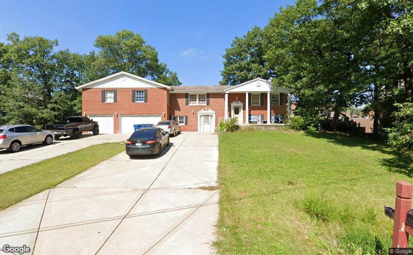 8936 W 99th Pl., Palos Hills, IL 60465