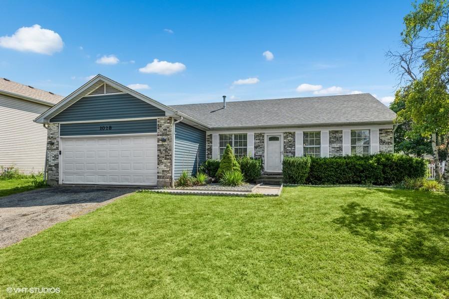 1018 Pheasant Tr., Carol Stream, IL 60188