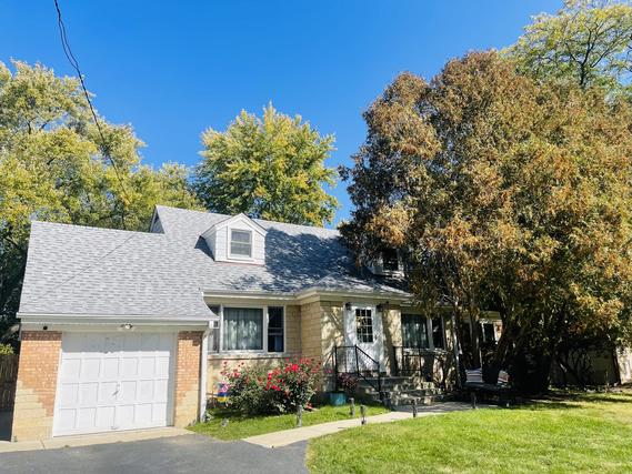 2N725 Woodcrest Dr., West Chicago, IL 60185