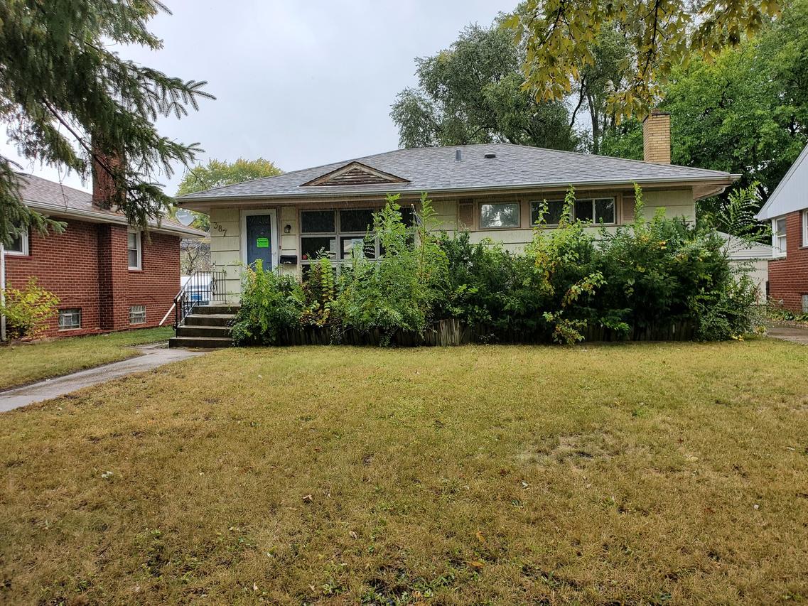 387 Clyde Ave., Calumet City, IL 60409