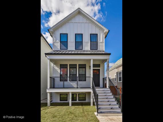 3029 N Sawyer Ave., Chicago, IL 60618
