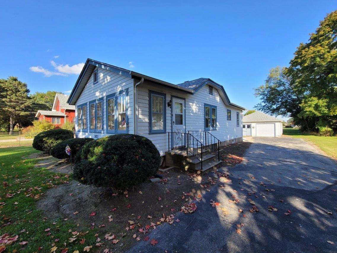 3023 Searles Ave., Rockford, IL 61101