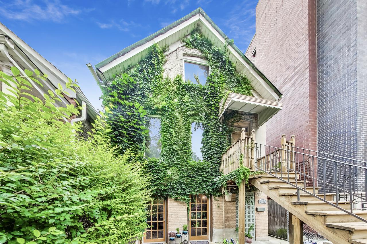 2532 W Thomas St., Chicago, IL 60622