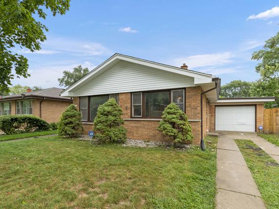 15221 Diekman Ct., Dolton, IL 60419