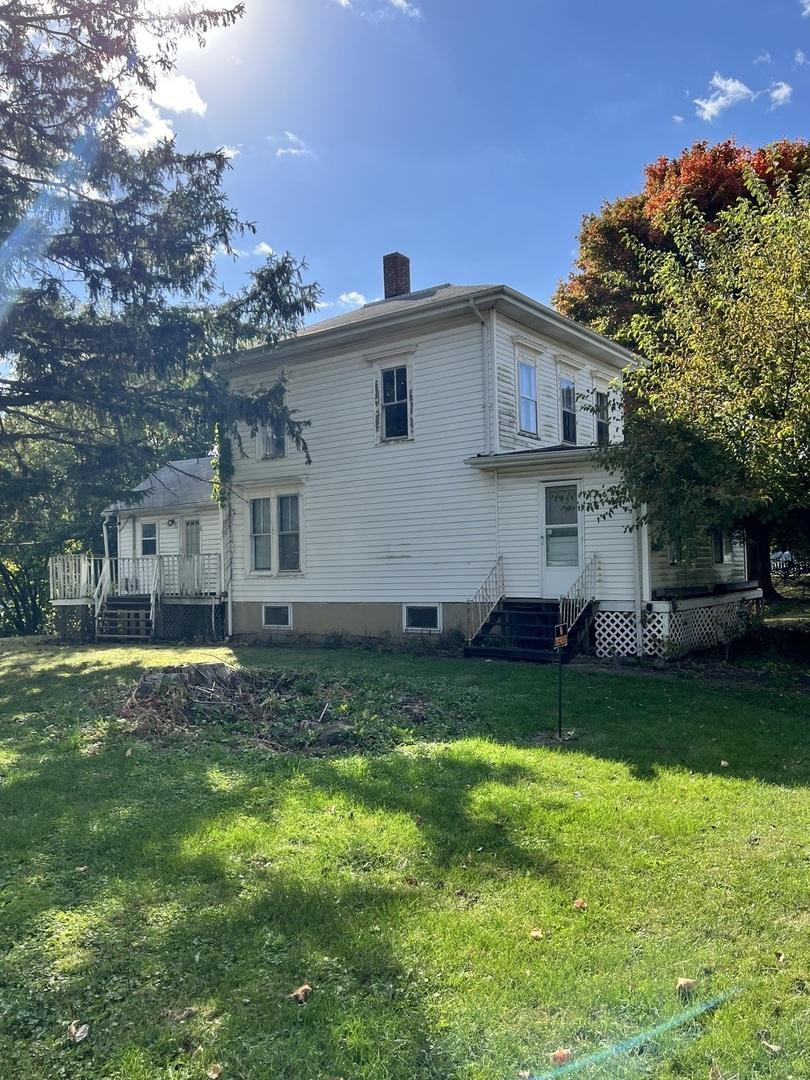 301 W Lincoln Ave., Iroquois, IL 60945