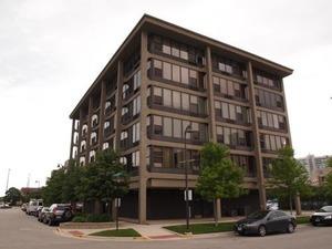 345 E Eastgate Pl. #405, Chicago, IL 60616