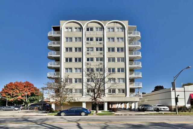 7410 W North Ave. #301, Elmwood Park, IL 60707