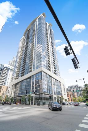 100 E 14th St. #2101, Chicago, IL 60605