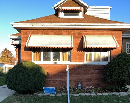 9425 S Eberhart Ave., Chicago, IL 60619