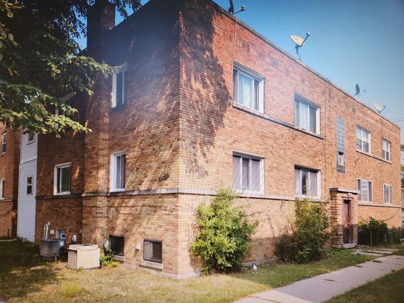 6423 N Kedzie Ave. #2W, Chicago, IL 60645