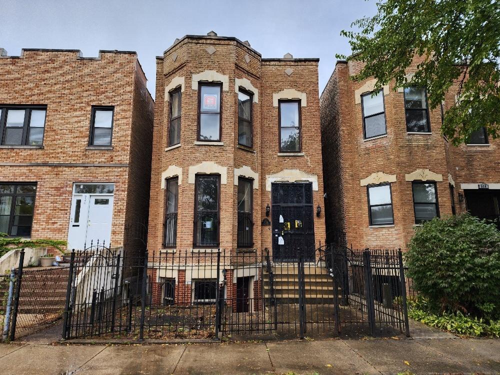 918 S Leavitt St., Chicago, IL 60612
