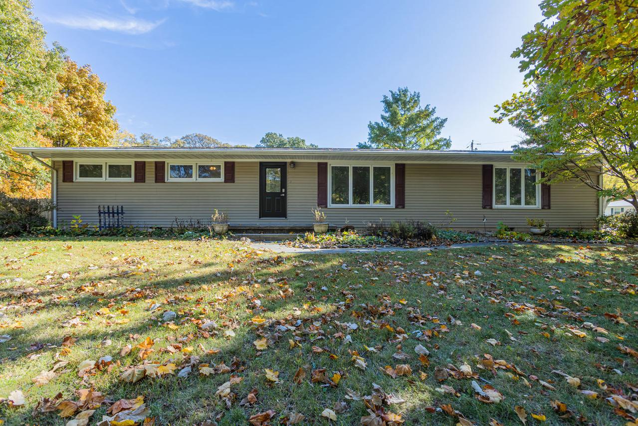 101 Magnolia Dr., Villa Grove, IL 61956