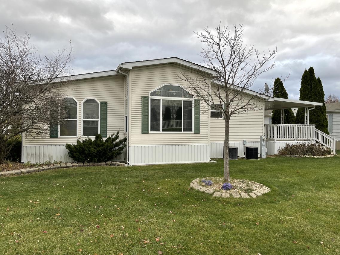 305 Pansey Ln., Matteson, IL 60443
