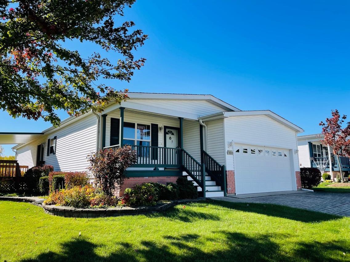 3305 Evergreen Ln., Park City, IL 60085