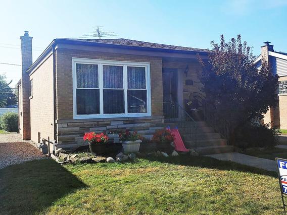 4725 W 98th Pl., Oak Lawn, IL 60453