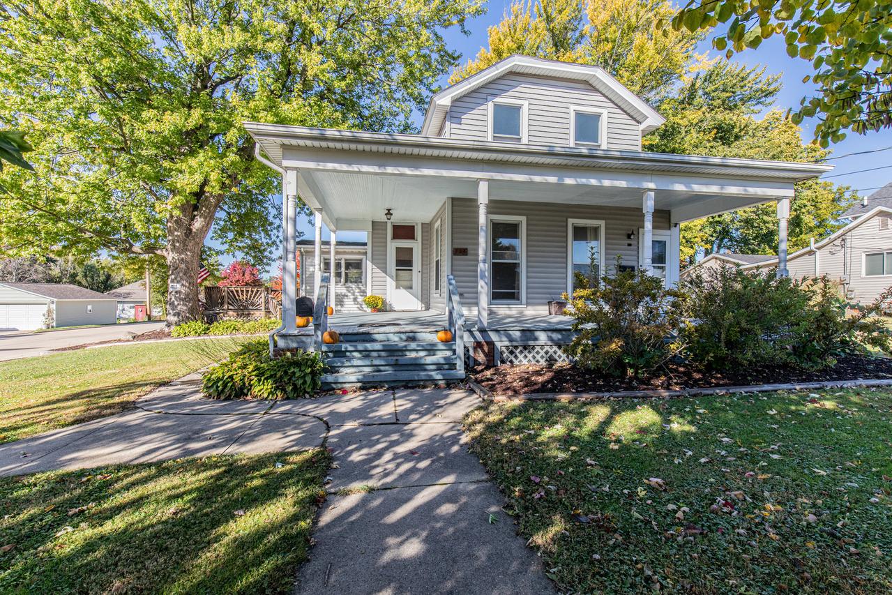 704 N 1st St., Princeton, IL 61356