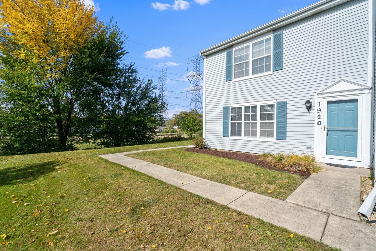 1920 Mayan Ct., Joliet, IL 60435