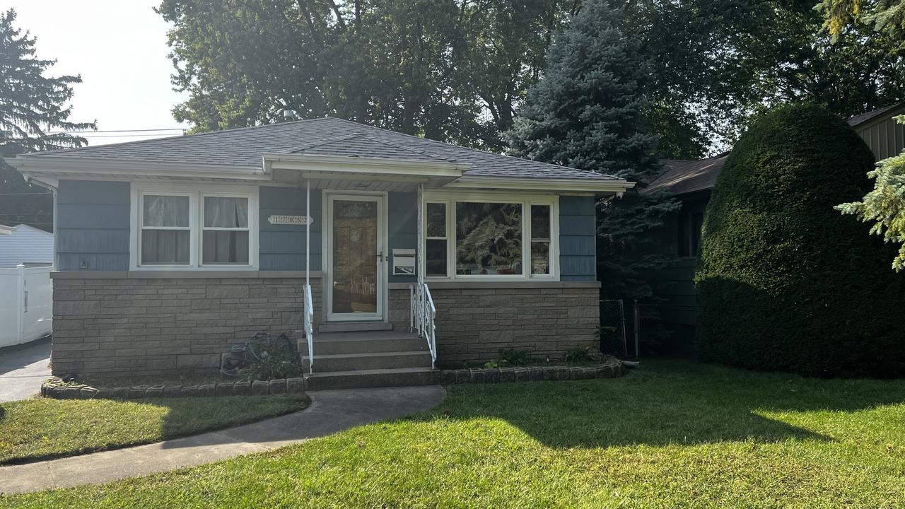 17952 Arcadia Ave., Lansing, IL 60438