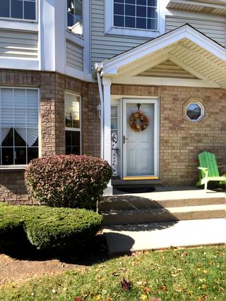 9717 Hillcrest Cir., Orland Park, IL 60467