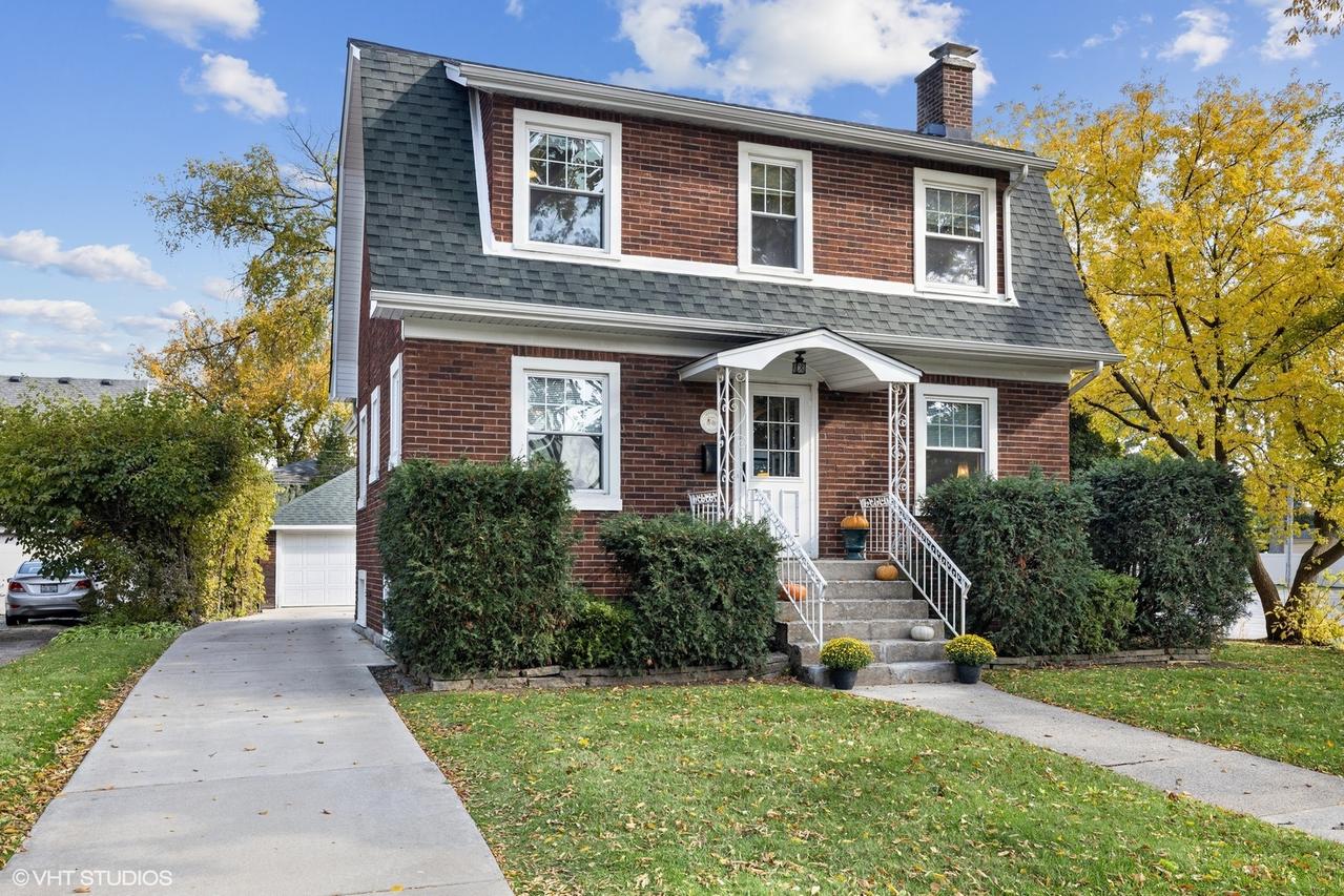 303 N Brainard Ave., La Grange Park, IL 60526