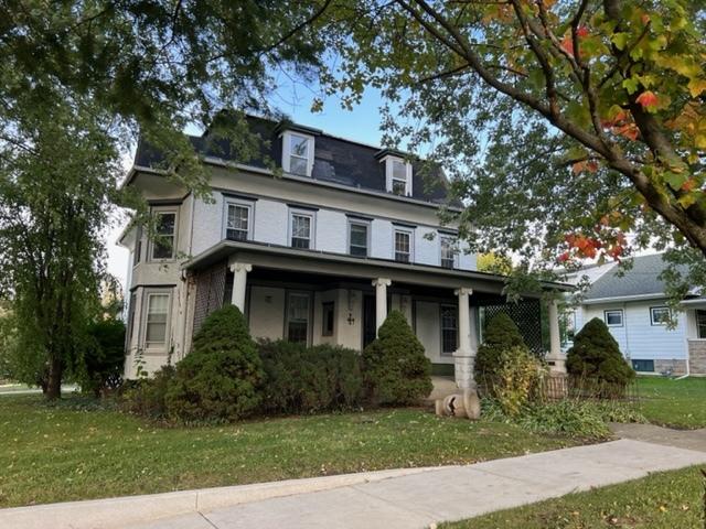 204 E 5th St., Lockport, IL 60441