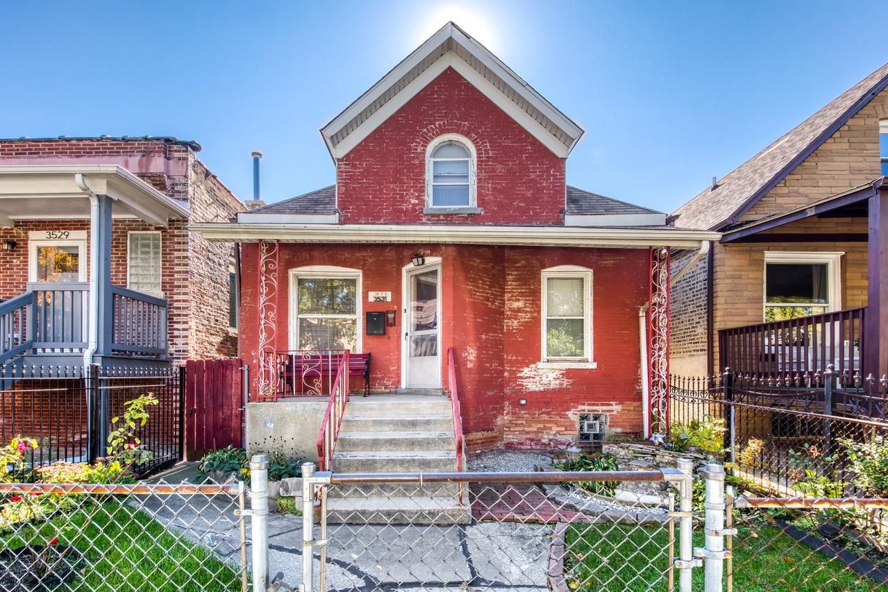 3531 W Hirsch St., Chicago, IL 60651