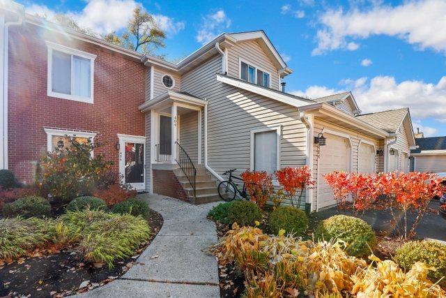 406 58th Pl. #8B-1E, Hinsdale, IL 60521