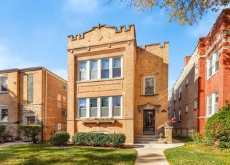 6610 N Maplewood Ave., Chicago, IL 60645