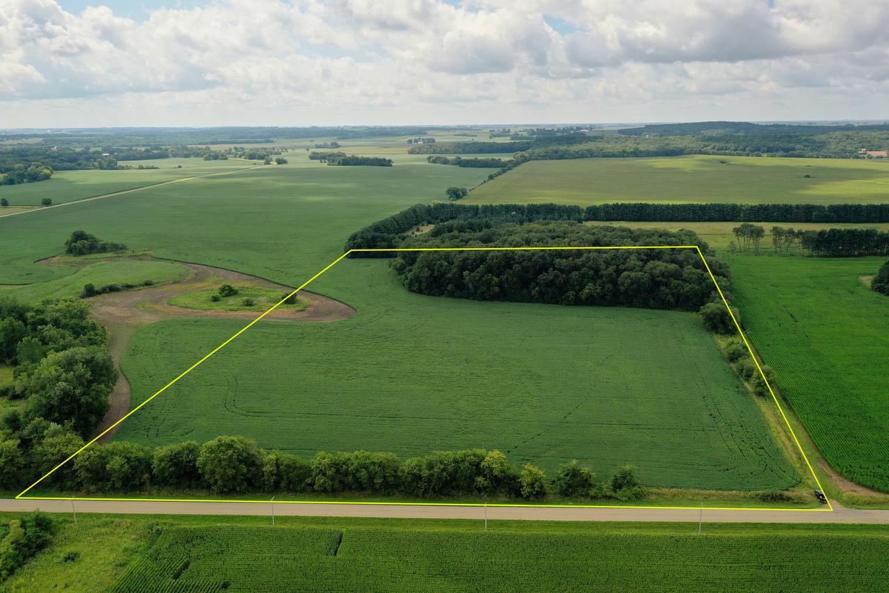 000 E Honey Creek Rd., Oregon, IL 61061