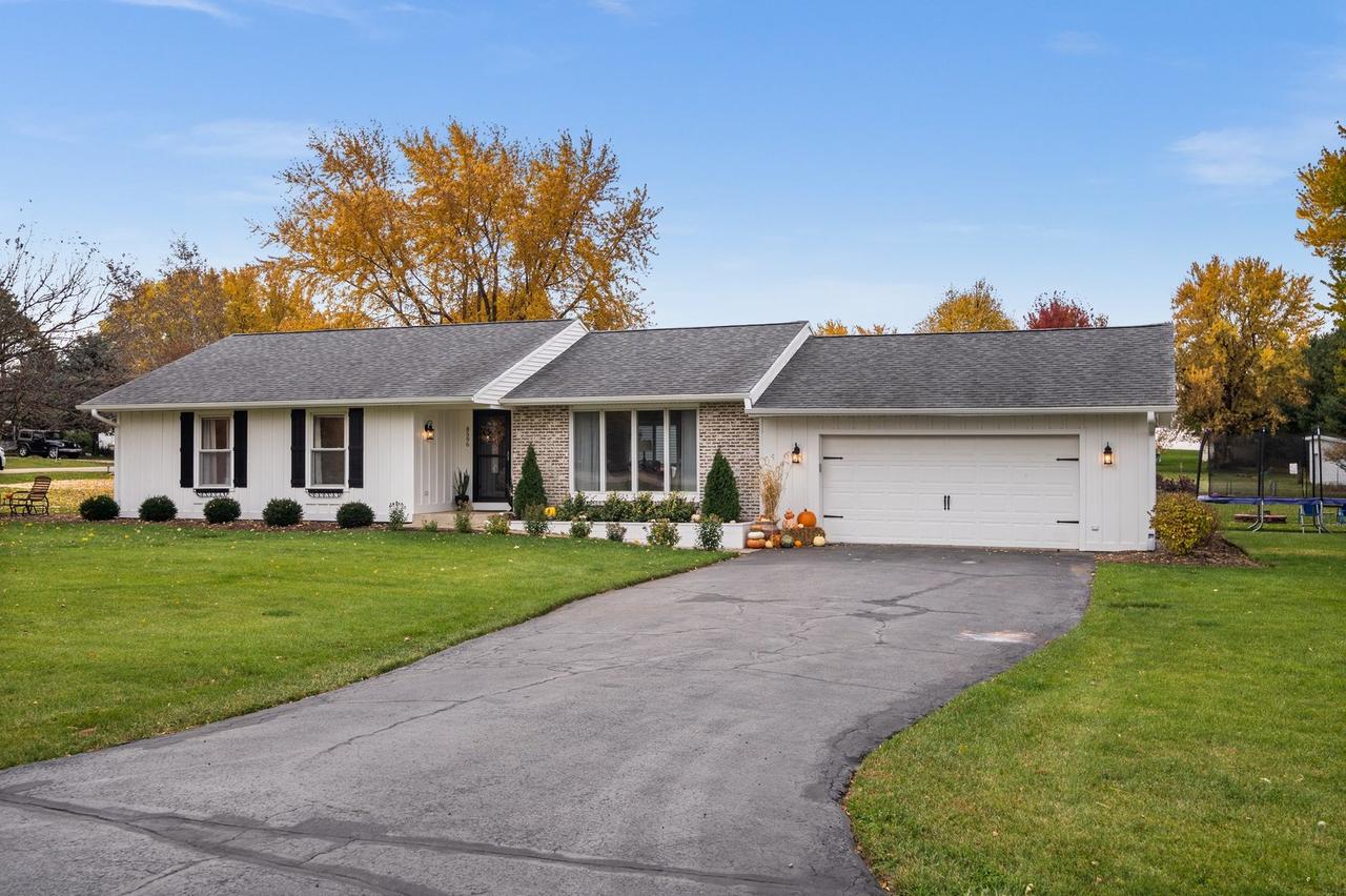 8596 Heath Rd., Kingston, IL 60145