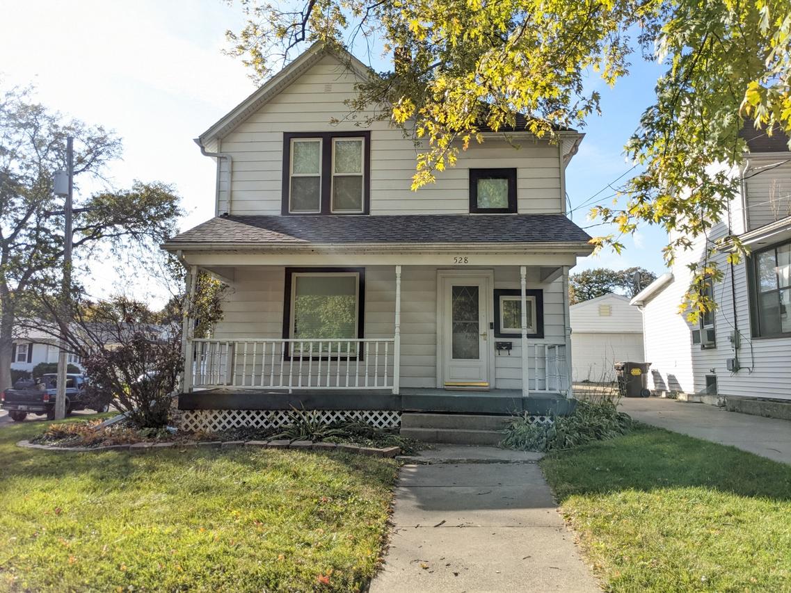 528 S Mckinley Ave., Freeport, IL 61032