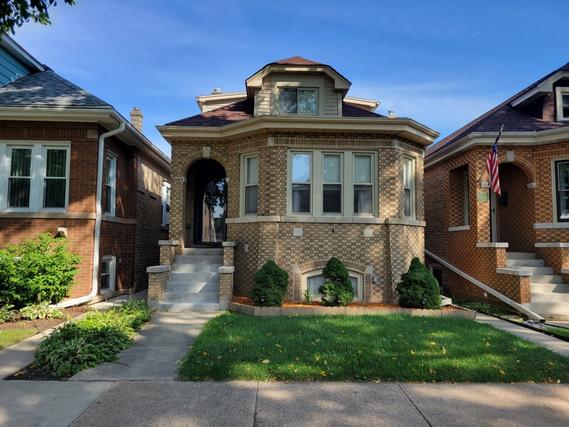 5407 N Lotus Ave., Chicago, IL 60630