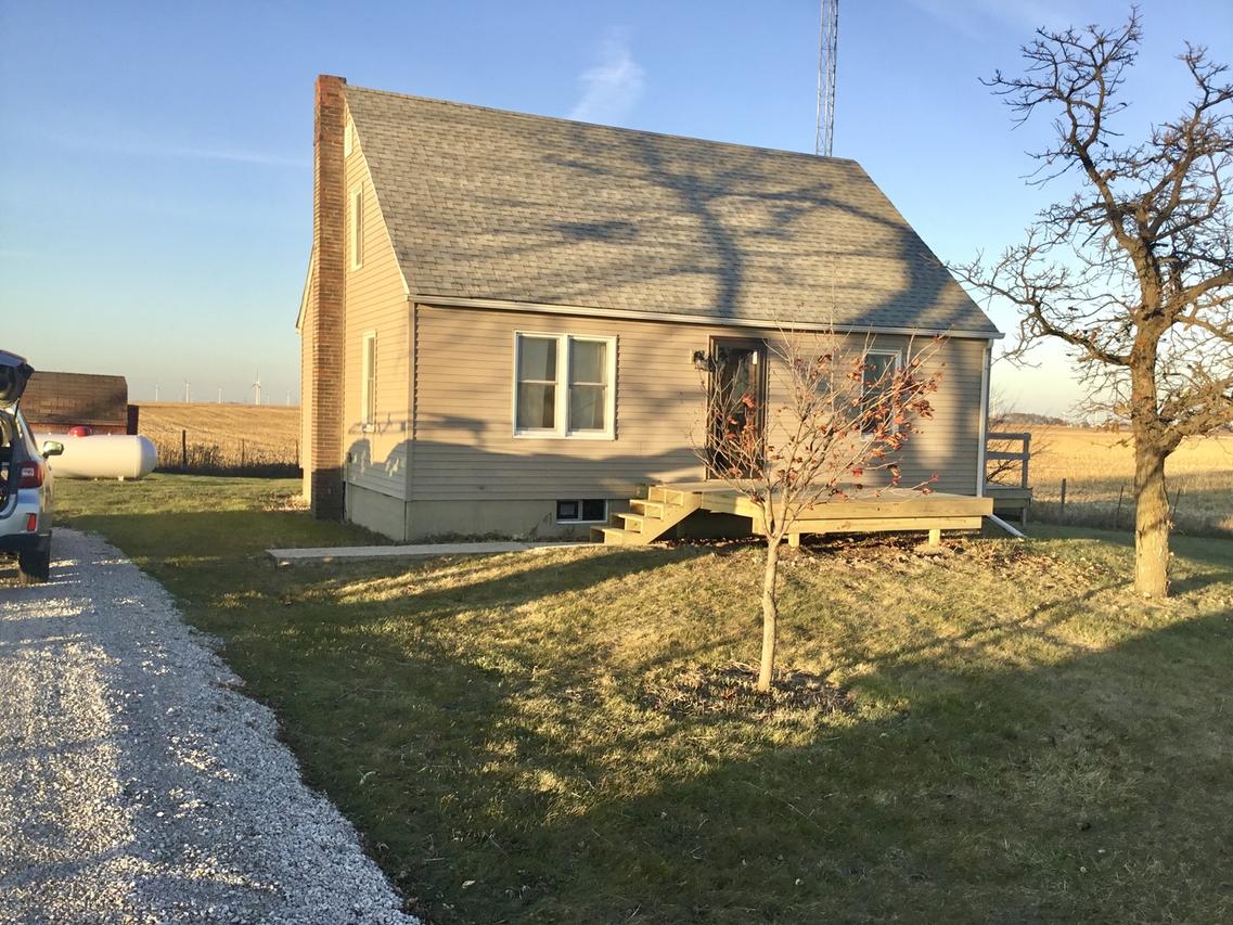 17057 E 3200 North Rd., Blackstone, IL 61313