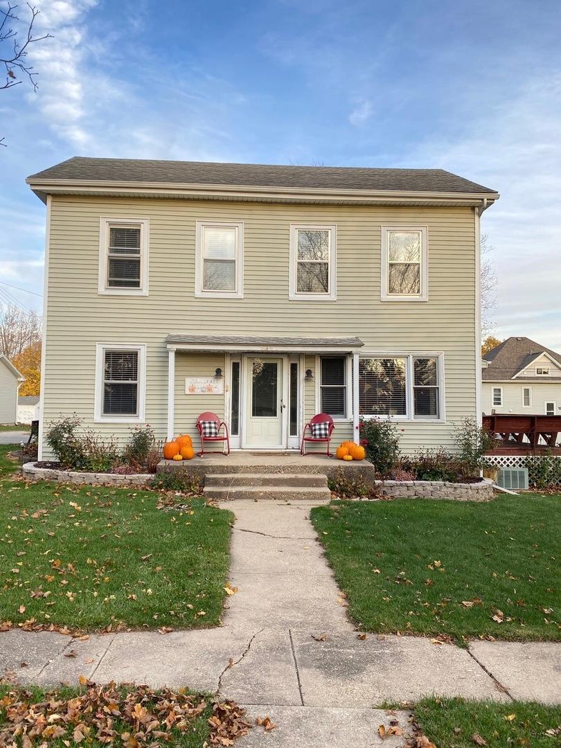 804 Evans Ave., Ashton, IL 61006