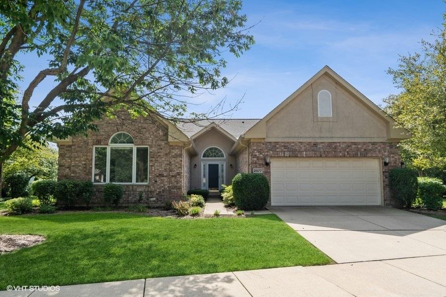 2577 Cotswolds Ct., Northbrook, IL 60062