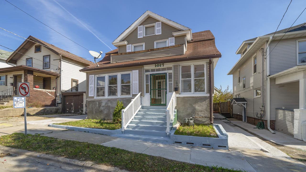 1017 Ridge Ave., Rockford, IL 61103