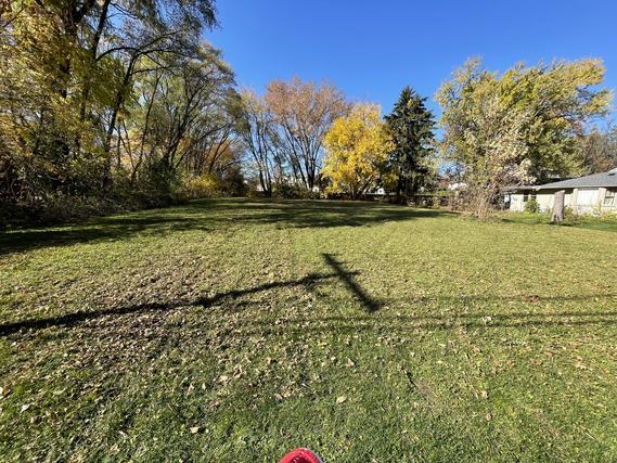 1801 N Riverside Dr., Mchenry, IL 60050