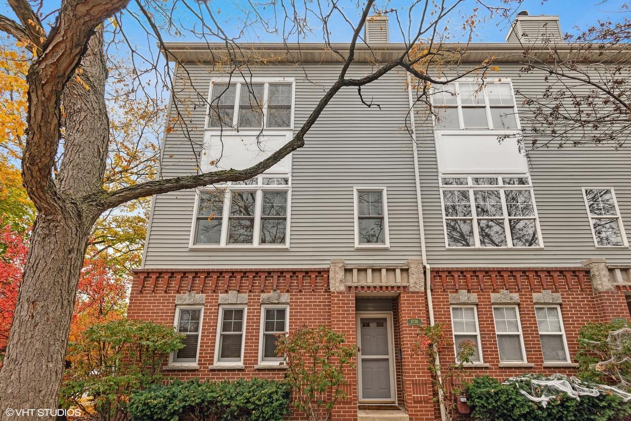 1774 W Ainslie St., Chicago, IL 60640