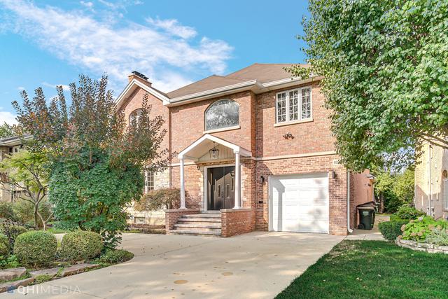6922 N Kilpatrick Ave., Lincolnwood, IL 60712