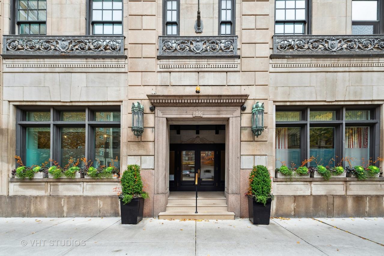 1255 N State Pkwy. #6H, Chicago, IL 60610