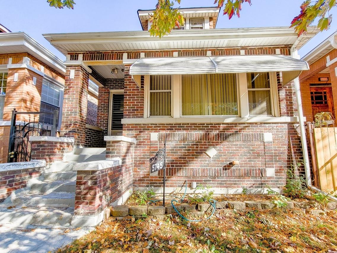 5745 S Trumbull Ave., Chicago, IL 60629