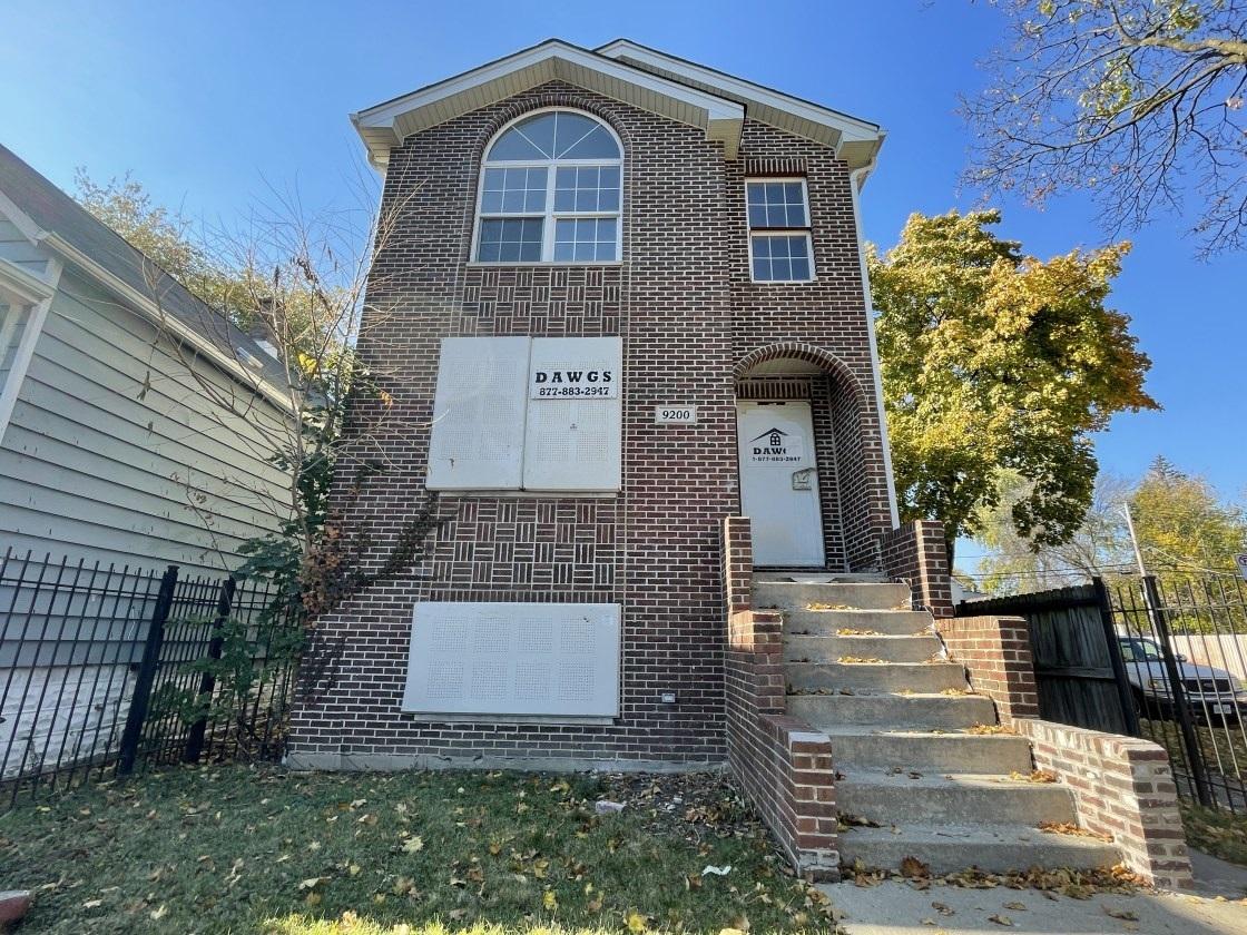9200 S Greenwood Ave., Chicago, IL 60619