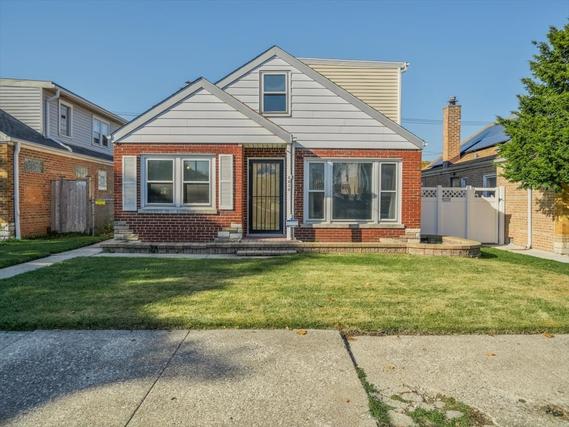 5630 S Mayfield Ave., Chicago, IL 60638