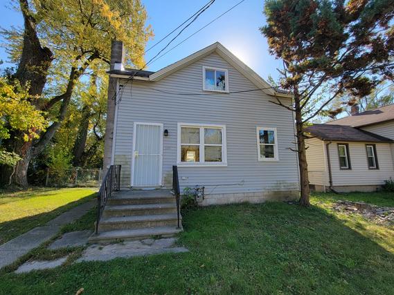 133 E 157th St., South Holland, IL 60473