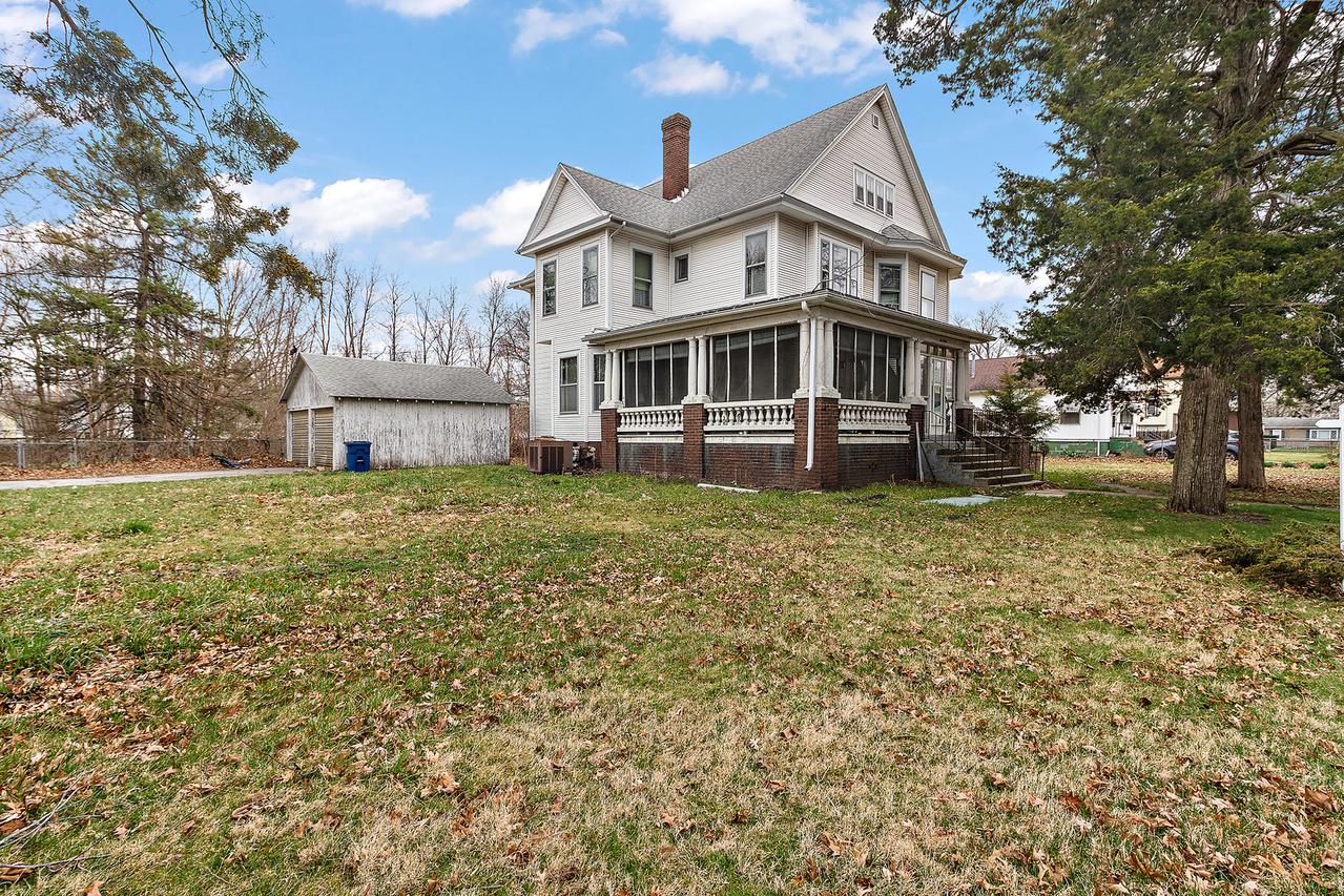 506 E Cherry St., Watseka, IL 60970