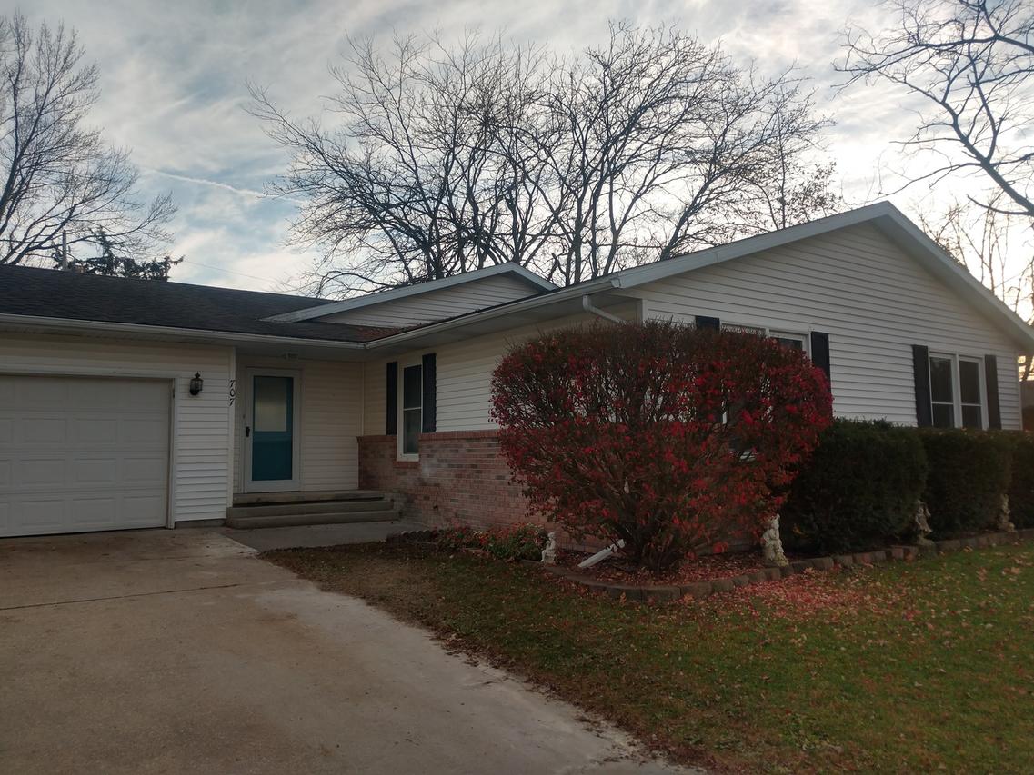 707 E Ash St., Watseka, IL 60970