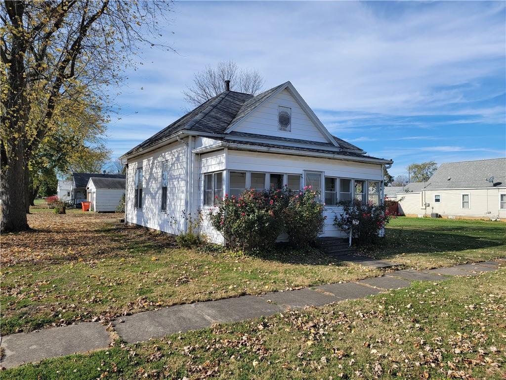 303 N Grant St., Sullivan, IL 61951