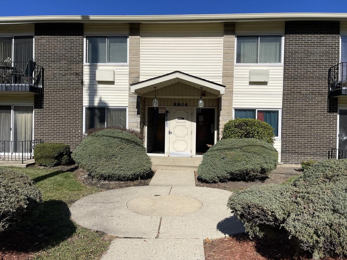 8804 Golf Rd. #1G, Des Plaines, IL 60016
